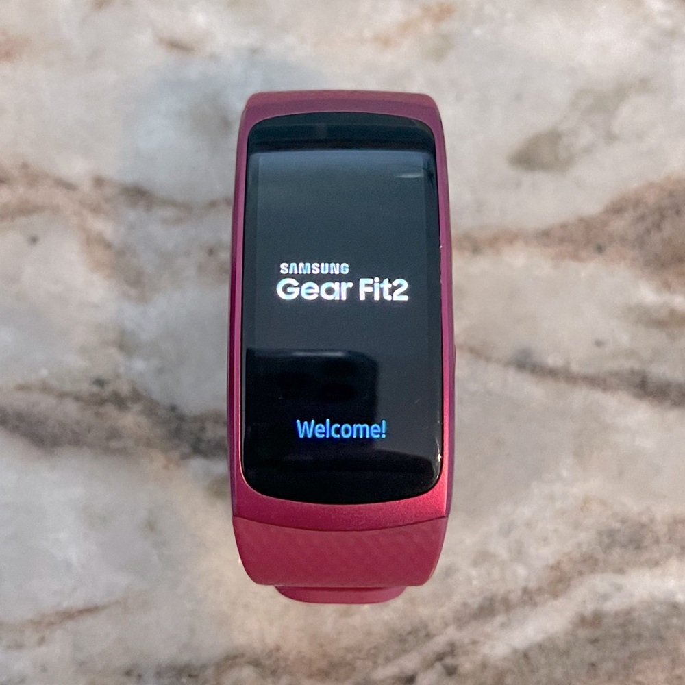 Samsung Gear Fit2 Smart Watch with Charger